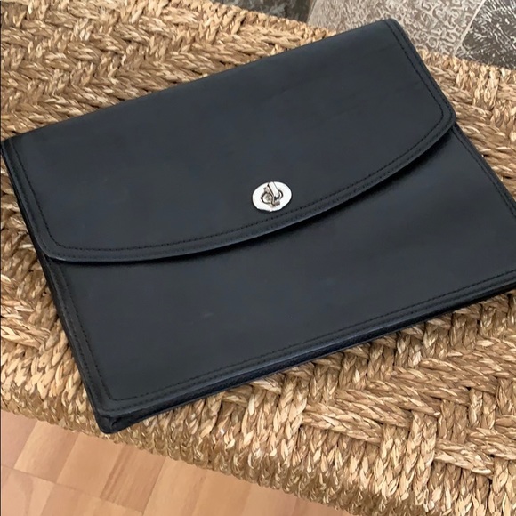 Coach Accessories - Coach Small Leather portfolio Coach Accessories - Coach Small Leather portfolio